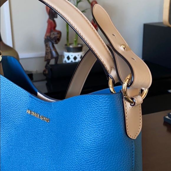 Brand new Micheal Kors handbag - Picture 9 of 15